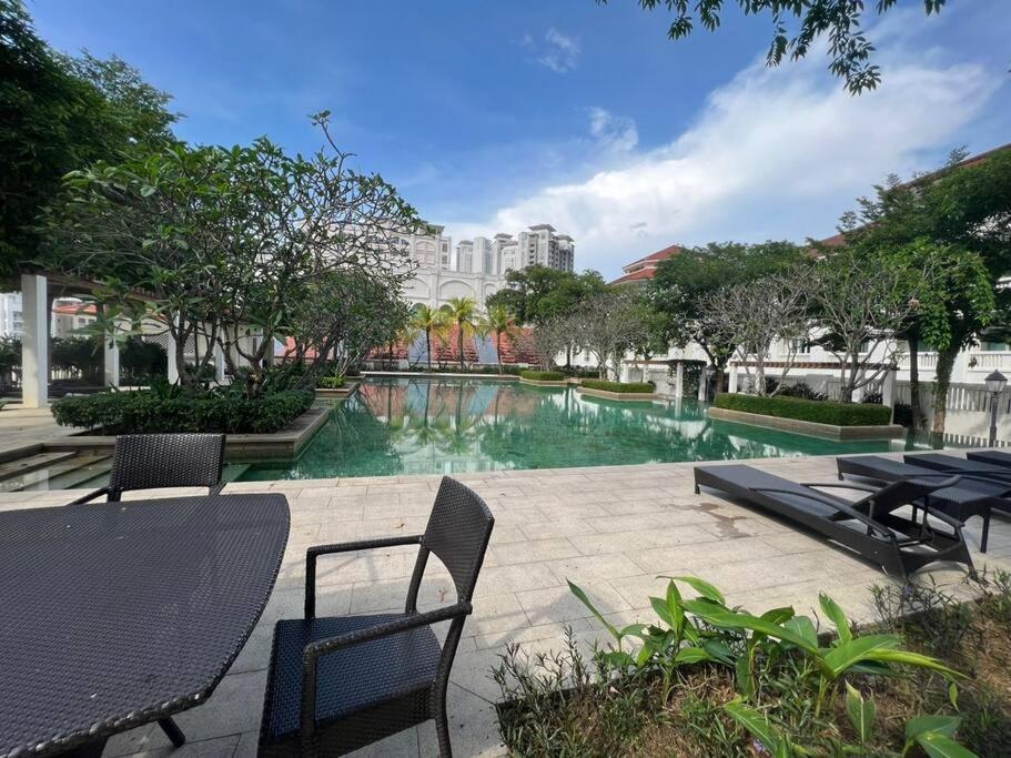 Perfect Marina Stay@ Strait Quay /W Big Balcony + Carpark Bagan Jermal Zewnętrze zdjęcie